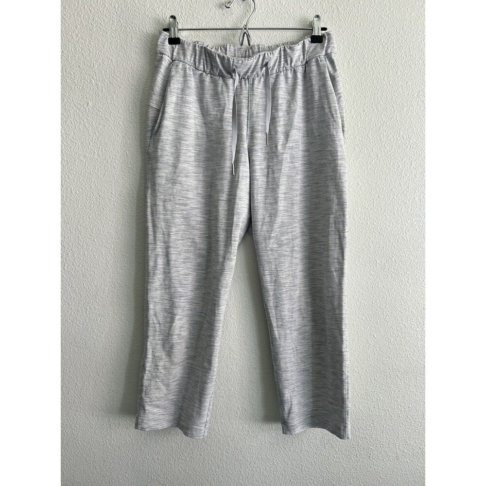 Lululemon On The Fly Crop Wee Are From Space Nimbus Battleship Gray Size 6